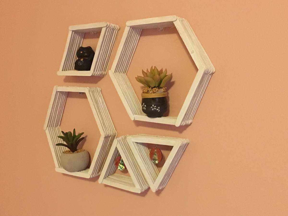 Very easy DIY wall shelf using popsicle sticks/ DIY hexagon wall shelf  making with icecream sticks 